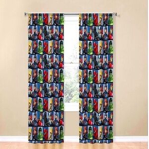 NWT Marvel Avengers Team super soft polyester curtain set.